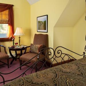 King Room with Spa Bath