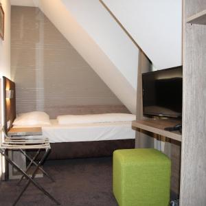 Budget Single Room