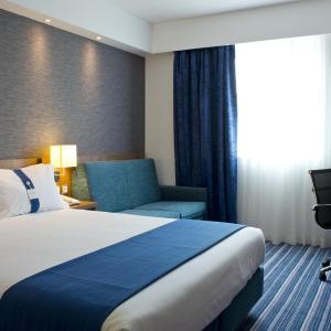 Standard Double Room with Single Sofa Bed and Free Hot Breakfast