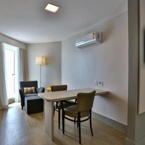 Queen Deluxe Suite