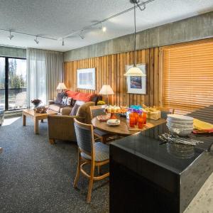 Studio (2 Adults)