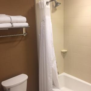 Queen Suite with Two Queen Beds - Communications Accessible