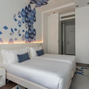 Double or Twin Room with Extra Bed
