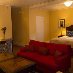 Queen Suite