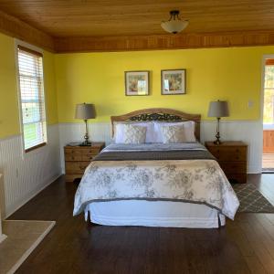 Queen Room with Balcony