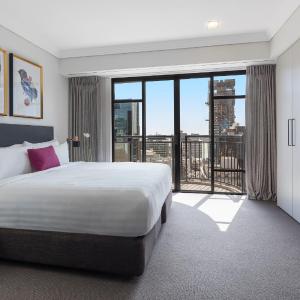 Superior One-Bedroom Suite - No Housekeeping