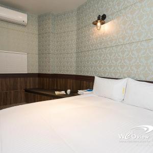 Double Room with Private External Bathroom