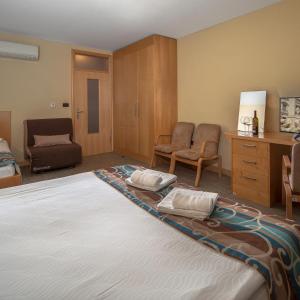 Comfort Triple Room