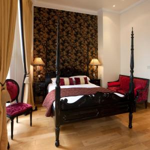 Suite with Balcony