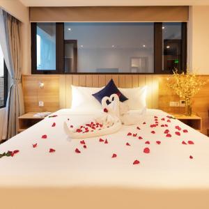 Deluxe Double or Twin Room with Balcony