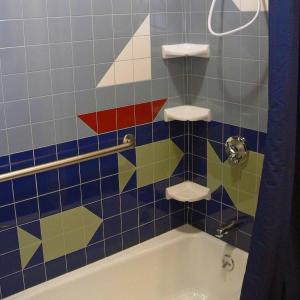 King and Two Twins Room