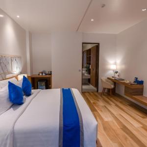 Premier Double Room with Garden View