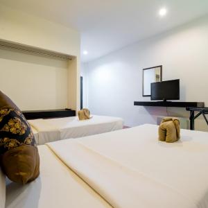 Standard Room- Upper Back side