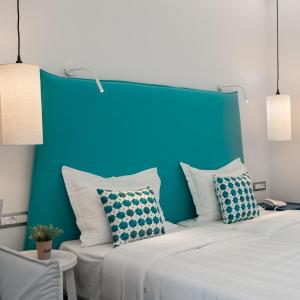  Double Room with Sharing Pool