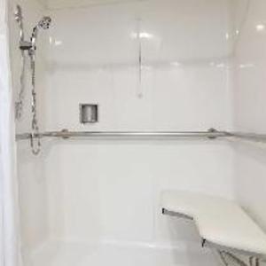 Queen Room with Two Queen Beds and Bath Tub - Disability Access/Non-Smoking 