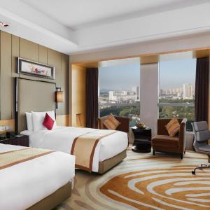 Classic Twin Room with Lounge Access and View
