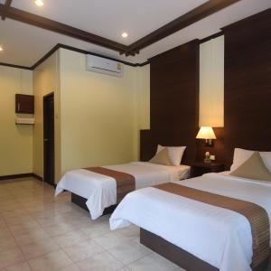 Deluxe Twin Room with Garden View