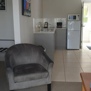 Apartment 6