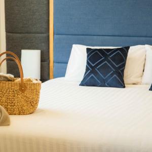 Two Bedroom Apartment - Late Check In Only 19:00 