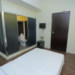 Budget Single Room