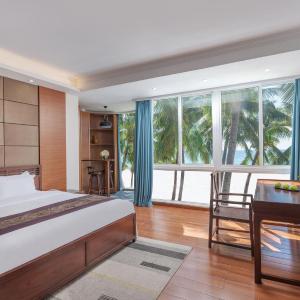 Three Bedroom Villa with Sea View