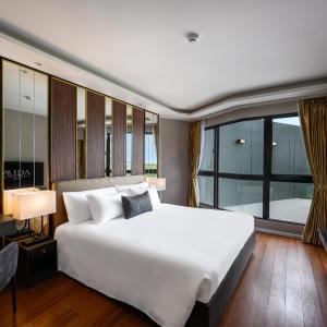 Grande 2 Bedroom Suite Ocean View with Plunge Pool