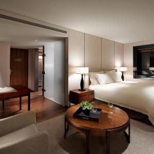 [T-MONEY 10,000KRW] Grand Corner Deluxe Double with Indoor Pool Access