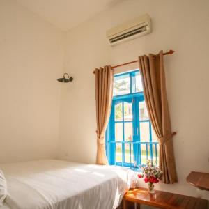 Studio One Bedroom