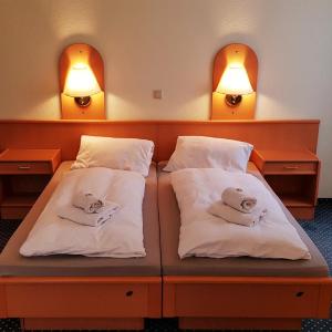 Deluxe Double Room with Shower