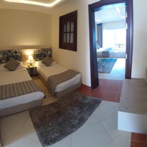 Deluxe Family room Beach Front View
