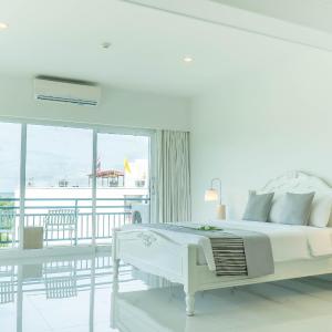 Suite with Balcony