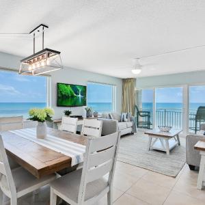 Deluxe Penthouse Apartment with Rooftop Hot Tub - Oceanfront - Unit #442