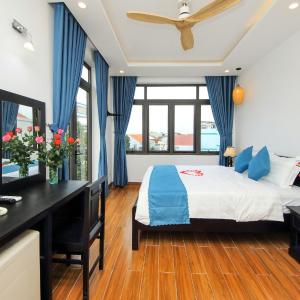 Double Room with Pool View
