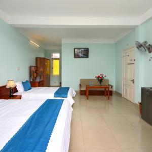 Triple Room with Balcony