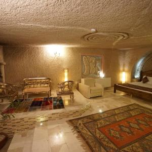 King Suite with Spa Bath