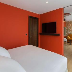 King Suite  with Jacuzzi