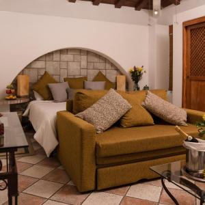 Suite with Balcony and Sea View