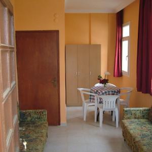 Apartment (3 Adults)