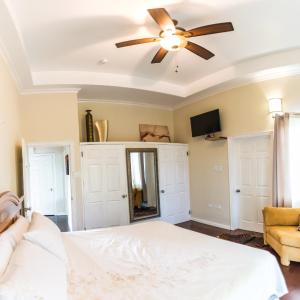 King Room with Balcony