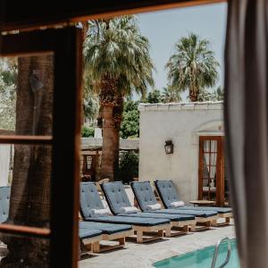 Queen Suite - Ionean Bungalow