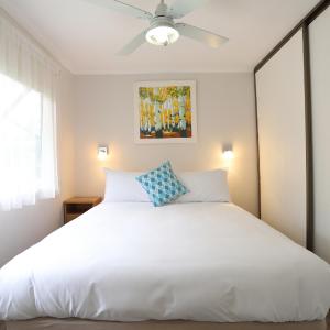 Family Cabin (Sleeps 5)