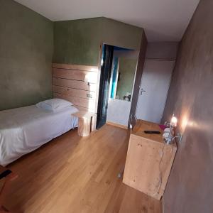 Single Room with Garden View