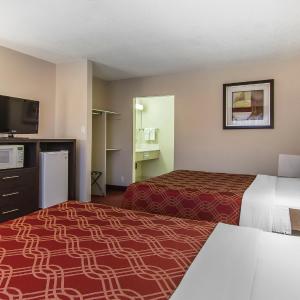 Standard Queen Room with Two Queen Beds - Non-Smoking