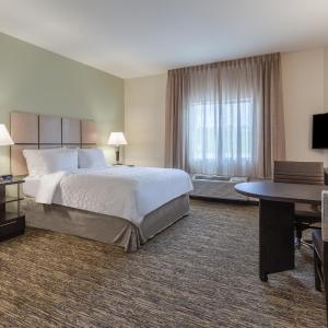 King Studio Suite - Hearing Accessible/Non-Smoking