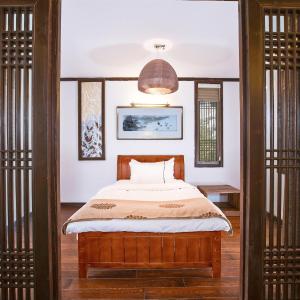 Suite with Garden View