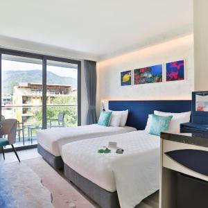 Quadruple Room with Balcony