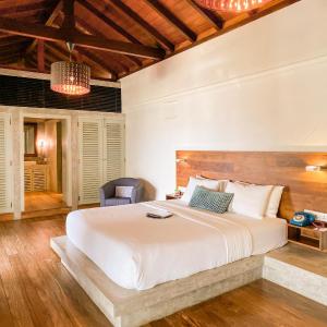 Superior Balcony Room with Sea View