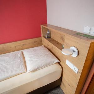 Small Single Room
