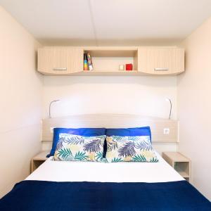 Superior Two-Bedroom Mobile Home (4 Adults)