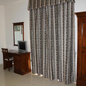 Double or Twin Room with Private Bathroom